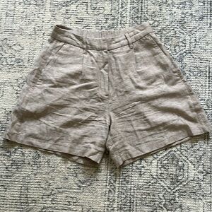 Women’s linen shorts-size small